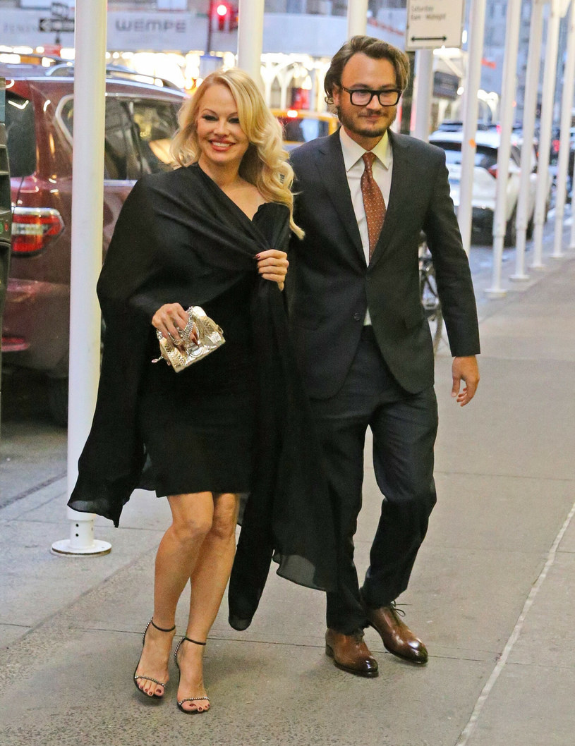 Pamela Anderson z synem Brandonem Thomasem Lee /Justin Steffman / SplashNews.com/East News /East News