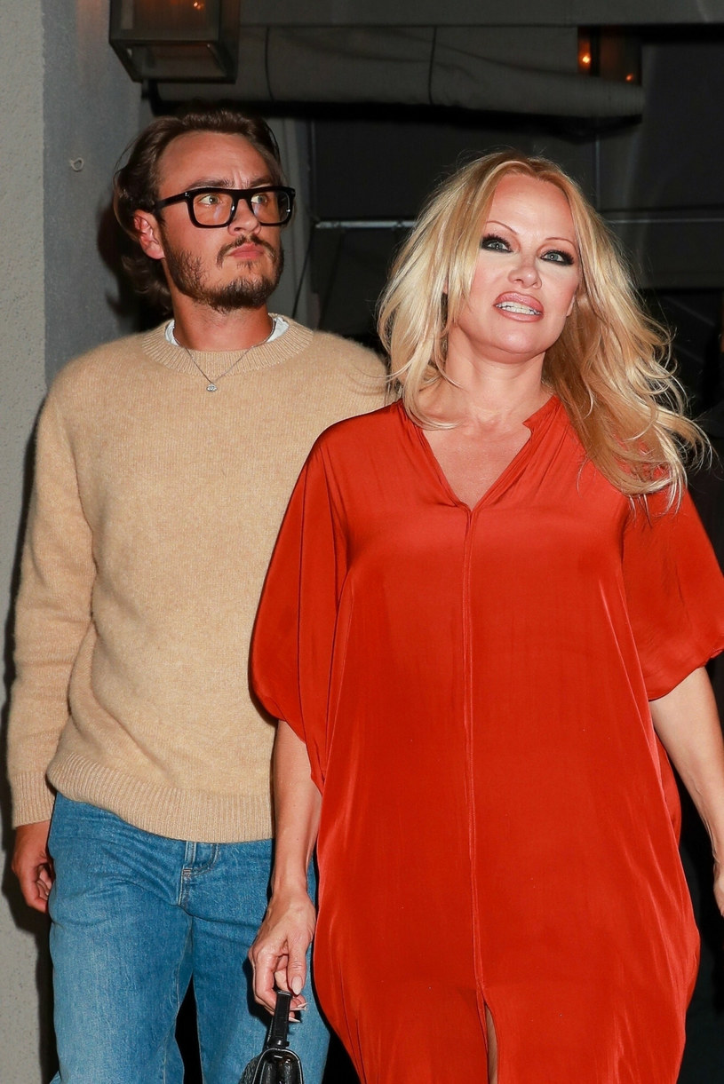 Pamela Anderson z synem /BACKGRID / Backgrid USA  /East News
