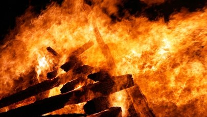 Pamięta niewiele, tylko ogień. Tak zatrzymano notorycznego podpalacza