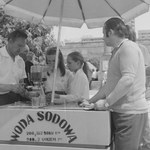 Pamiętasz uliczne saturatory? Kiedyś ratowały w upalne dni