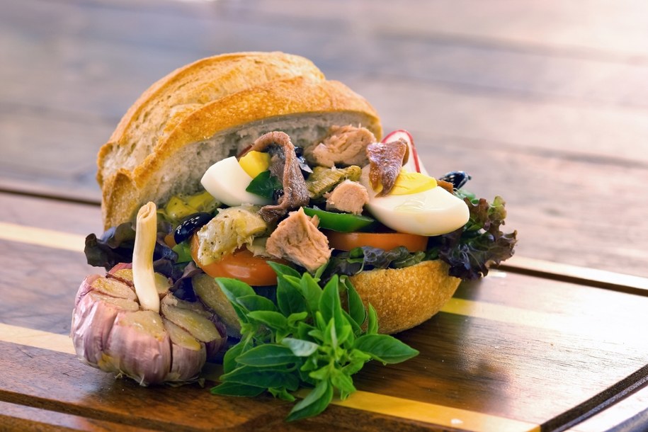 Pan Bagnat /Shutterstock