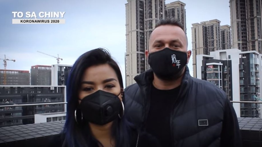 Pan Marcin i jego żona /Kadr z filmu Wykryto u nas koronowirusa /