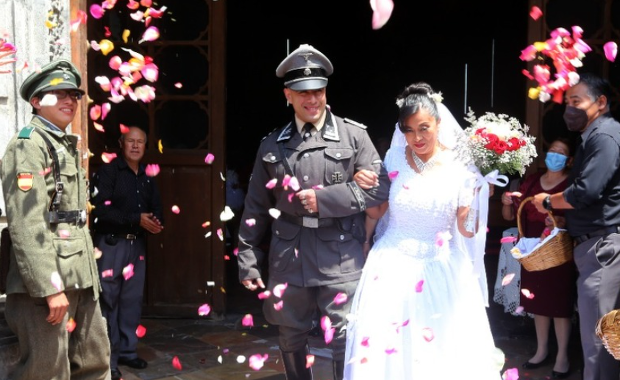 Pan młody w mundurze SS-mana. Centrum Wiesenthala oburzone 