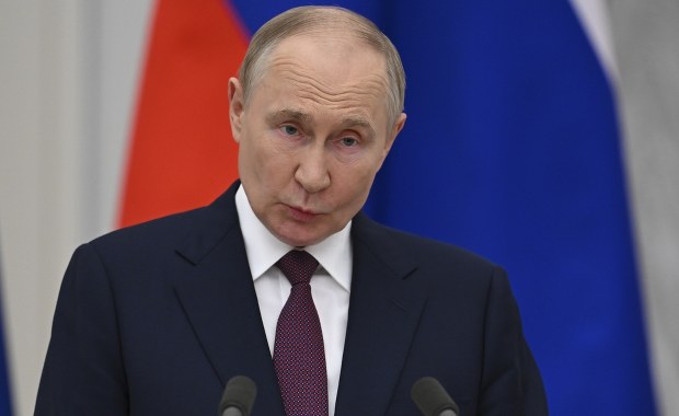 "Pan Zełenski" i uprzejmy Putin. Niespodziewane sygnały z Kremla