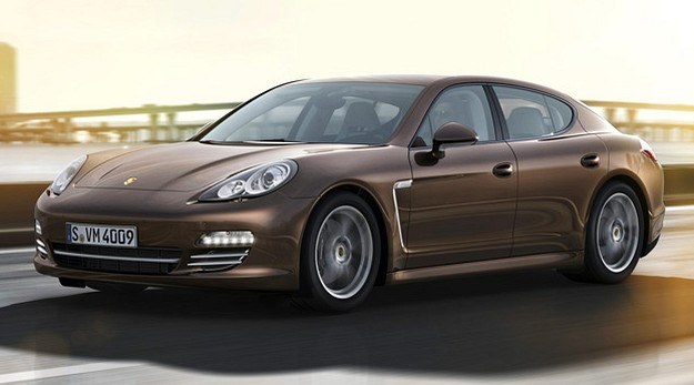 Panamera Platinum Edition dostępna jest w jednym z pięciu odcieni nadwozia. /Porsche