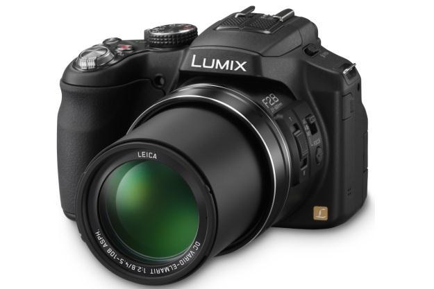 Panasonic Lumix FZ200 /materiały prasowe