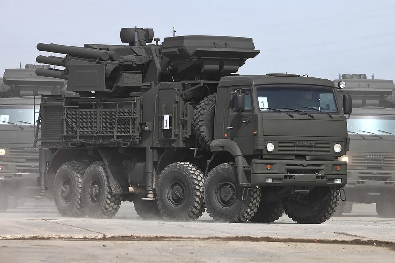 Pancyr-S1 (kod NATO: SA-22 Greyhound) to samobieżny system obrony powietrznej średniego zasięgu, przeznaczony do ochrony kluczowych obiektów i grup armii przed zagrożeniem na niskich i bardzo niskich wysokościach. Wszedł do służby w 2003 roku, mając zastąpić systemy 2K22 Tunguska. Według rosyjskich deklaracji jego główną cechą jest wysoka precyzja