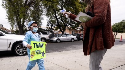 Pandemia koronawirusa: Austria łagodzi lockdown. W Polsce przedstawiciele branży narciarskiej protestowali w… galeriach handlowych [RAPORT]