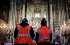 Pandemia koronawirusa. Czy we Włoszech można chodzić do kościoła?