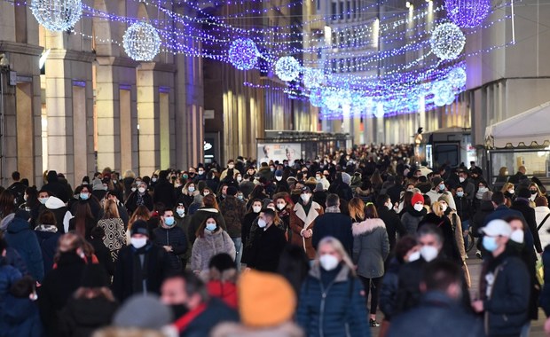 Pandemia koronawirusa. Największa dotąd dobowa liczba zgonów w Turcji. Poniżej 4,5 tys. nowych zakażeń w Polsce [RAPORT 7 GRUDNIA 2020]