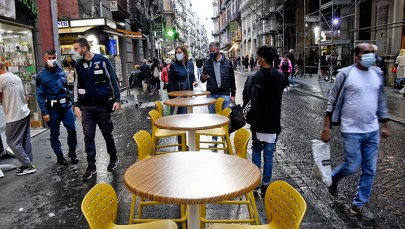 Pandemia koronawirusa: Rekordowy przyrost zakażeń w Polsce. Gwałtowny wzrost zakażeń we Francji [07.10]