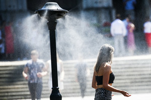 Pandemia omdleń i zasłabnięć. Upały i odwodnienie niebezpieczne dla zdrowia