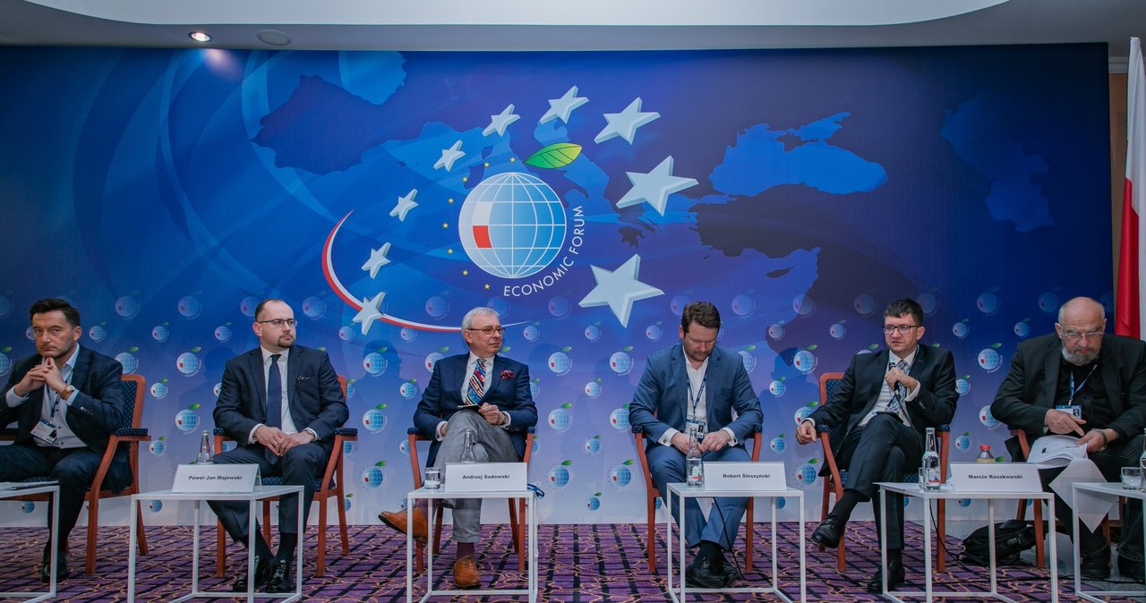 Panel dyskusyjny, Forum Ekonomiczne 2020 w Karpaczu. /Ireneusz Rek /INTERIA.PL