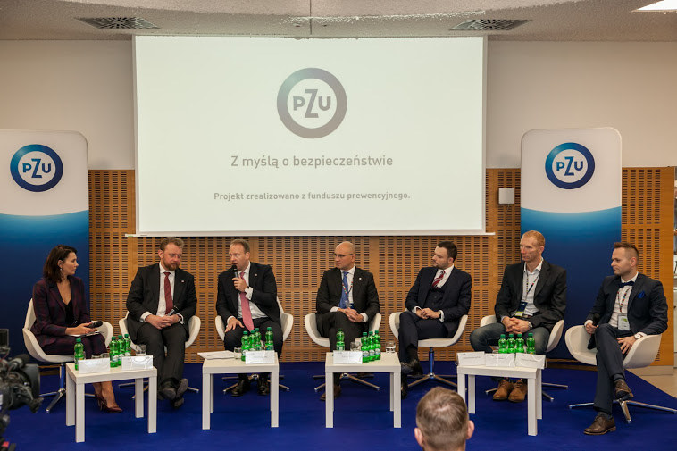 Panel PZU "Z myślą o bezpieczeństwie" podczas Kongresu 590 w Jasionce, fot. Ireneusz Rek /INTERIA.PL