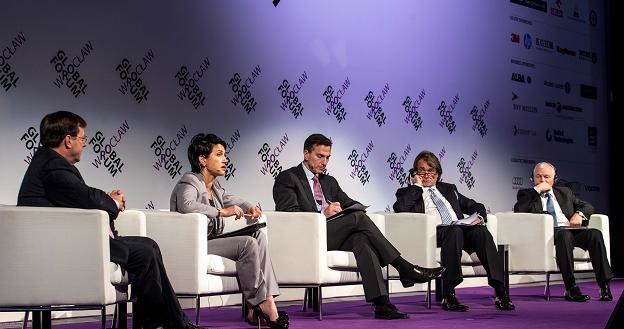 Panel "The Transatlantic Energy Revolution" w ramach Wrocław Global Forum 2013 /PAP