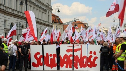 "Panie Tusk, liczy pan już?". Wielka demonstracja w Warszawie