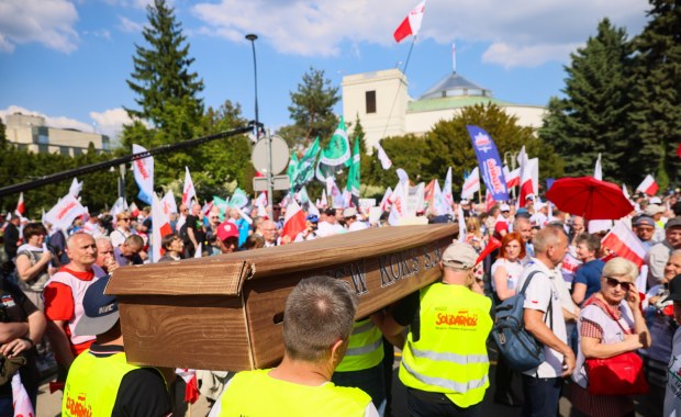 "Panie Tusk, liczy pan już?". Wielka demonstracja w Warszawie