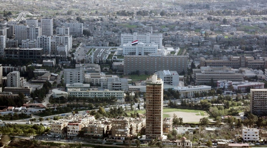 Panorama Damaszku w 2010 roku /YOUSSEF BADAWI /PAP/EPA