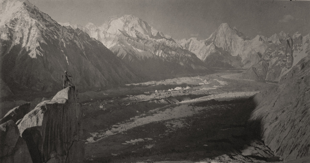 Panorama lodowca Baltoro ze szczytu Urdokas (Karakorum), Massimo Terzano, 1929, ©Società Geografica Italiana /materiały prasowe