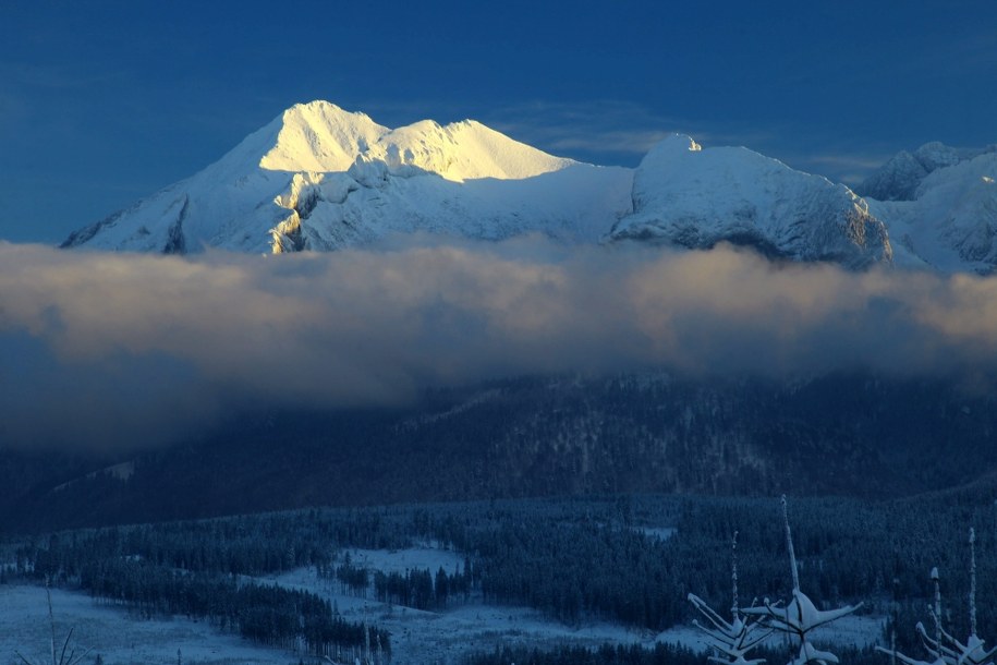 Panorama Tatr z Głodówki /Grzegorz Momot /PAP/EPA