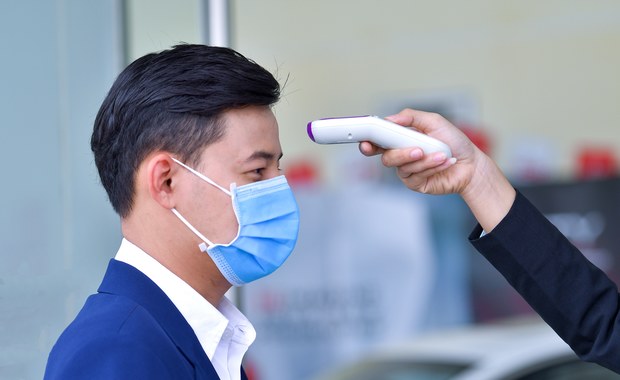 Państwa UE chcą testów na koronawirusa dla podróżnych z Chin