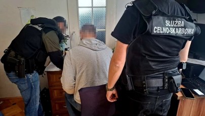 Państwo straciło ponad 20 mln. Zatrzymani mieli oszukiwać na paliwach