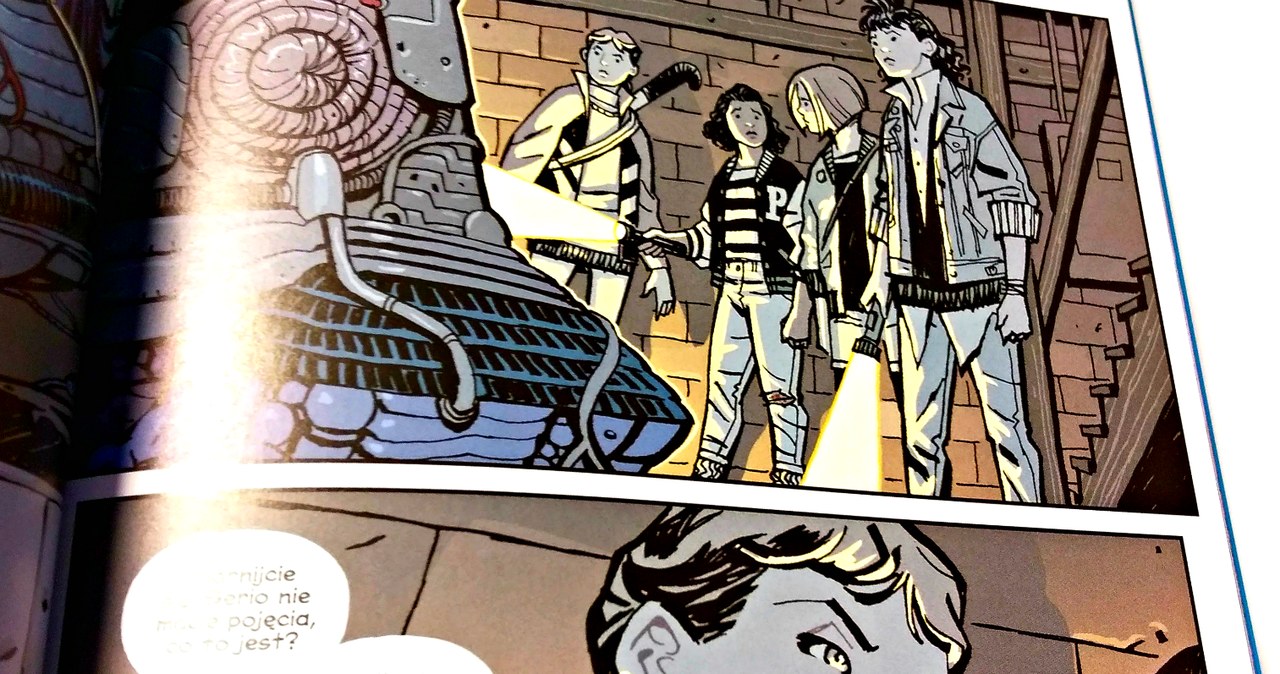 Paper Girls przywodzi na myśl Stranger Things, ale to coś zupełnie innego... /INTERIA.PL