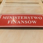 Papierowe faktury miały zniknąć. Ministerstwo przypomina, gdzie jednak zostaną
