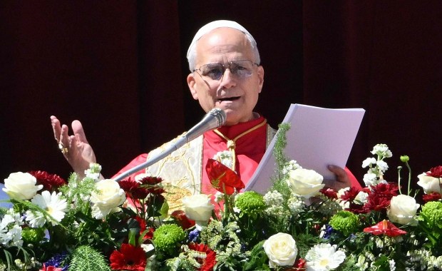 Papieskie orędzie Urbi et Orbi w Watykanie: Nie możemy godzić się na zło 