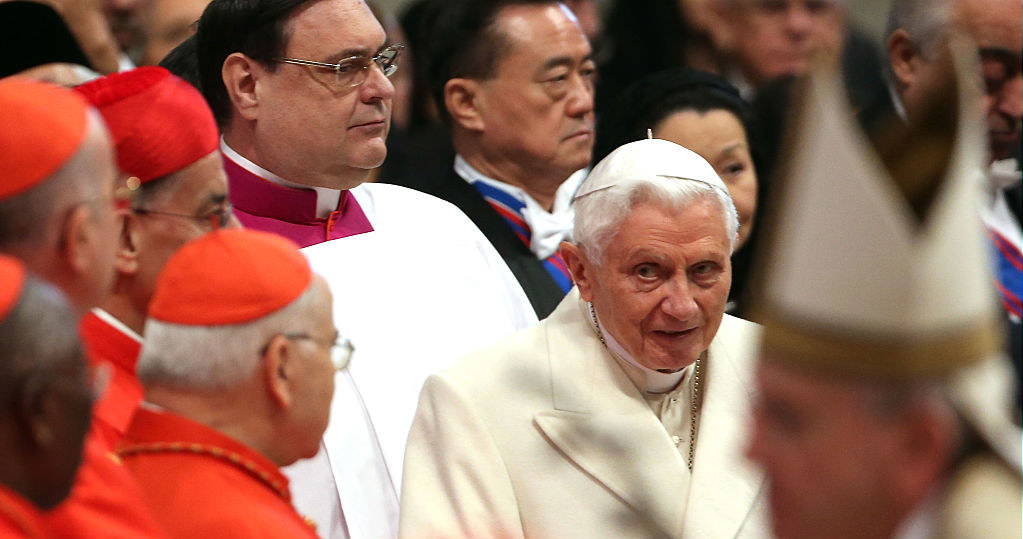 Papież Benedykt XVI abdykował w 2013 roku. Decyzję tłumaczył m.in. stanem swojego zdrowia /Franco Origlia/Getty Images /Getty Images