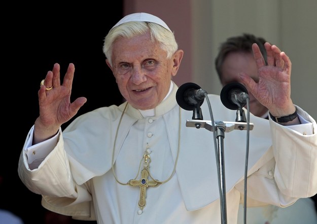 Papież Benedykt XVI w trakcie pielgrzymki na Kubę - marzec 2012 r. /Esteban Felix / POOL /PAP/EPA