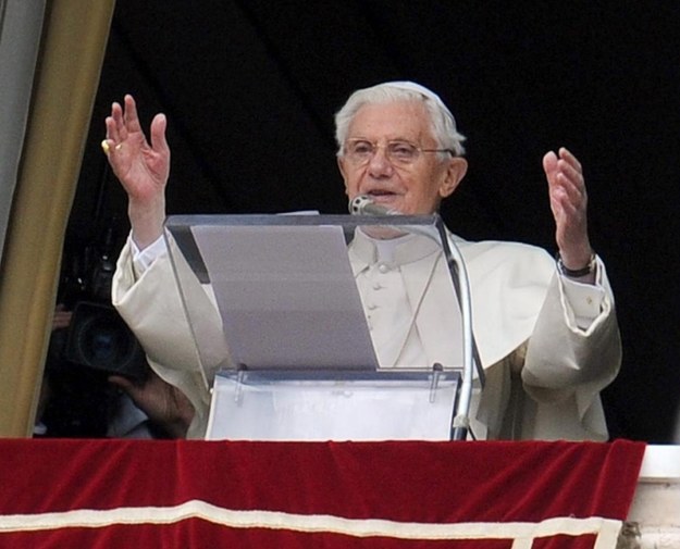 Papież Benedykt XVI /ALESSANDRO DI MEO    /PAP/EPA