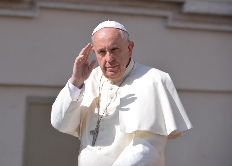 Papież Franciszek chce wpłynąć na polityków /PAP/EPA