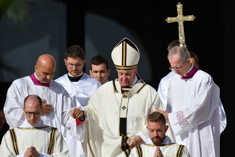 Papież Franciszek: Chrześcijanin jest wesoły, miły, uczciwy i skromny /ALBERTO PIZZOLI /AFP