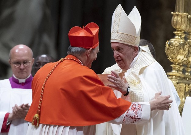 Papież Franciszek i kardynał Matteo Zuppi /CLAUDIO PERI /PAP/EPA