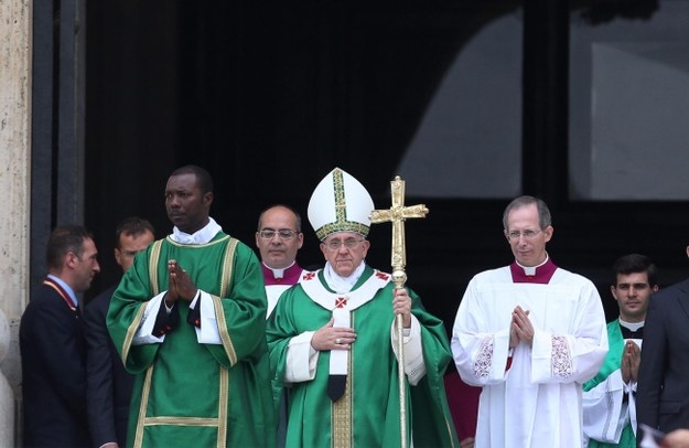 Papież Franciszek I podczas mszy w Watykanie. /ALESSANDRO DI MEO    /PAP