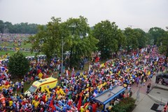 Papież Franciszek na krakowskich Błoniach