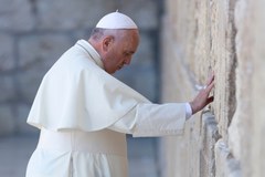 Papież Franciszek nie żyje. Tak go zapamiętamy