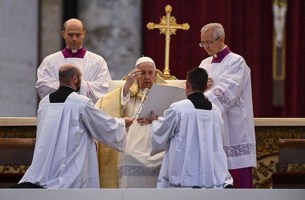 Papież Franciszek podczas beatyfikacji Jana Pawła I /RICCARDO ANTIMIANI /PAP/EPA