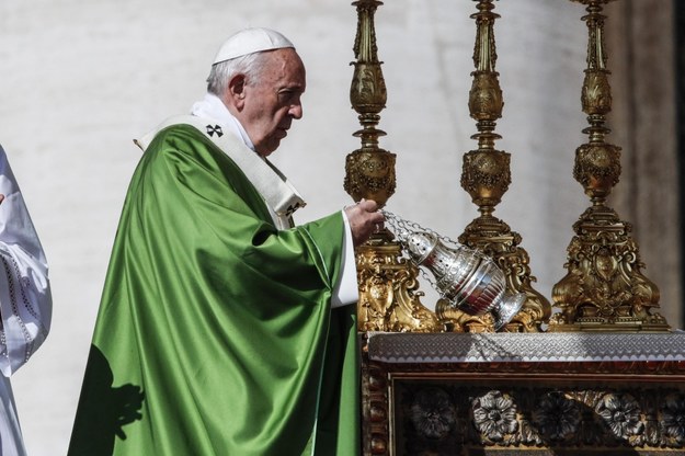 Papież Franciszek podczas Mszy Świętej /GIUSEPPE LAMI /PAP/EPA