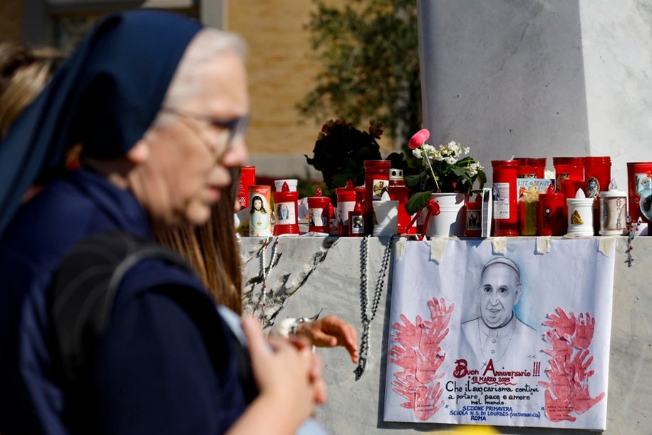 Papież Franciszek przebywa w Poliklinice Gemelli od 14 lutego /Fabio Frustaci /PAP/EPA
