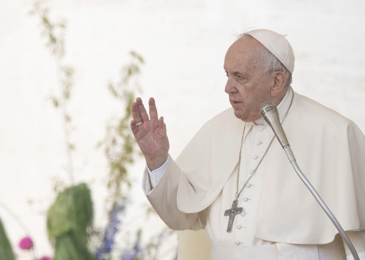 Papież Franciszek tłumaczy, dlaczego nie pojedzie do Ukrainy i nie mówi o Putinie