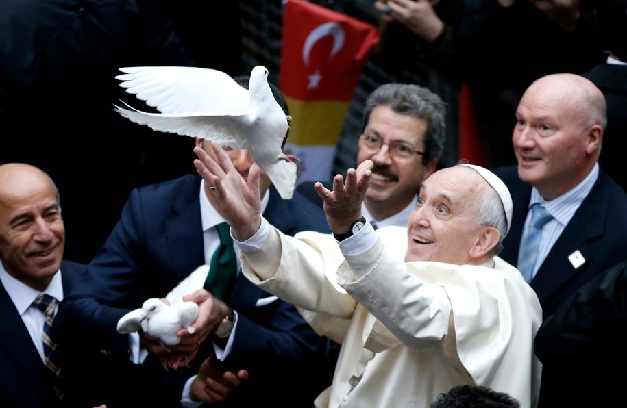 Papież Franciszek w czasie pielgrzymki do Turcji - zdj. z 29 listopada 2014 r. /TOLGA BOZOGLU /PAP/EPA