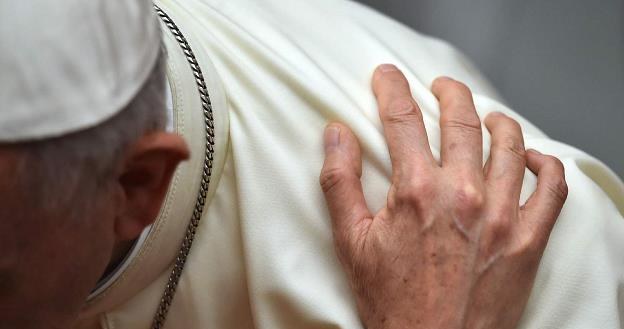 Papież Franciszek w orędziu na Światowy Dzień Osób Niepełnosprawnych /AFP