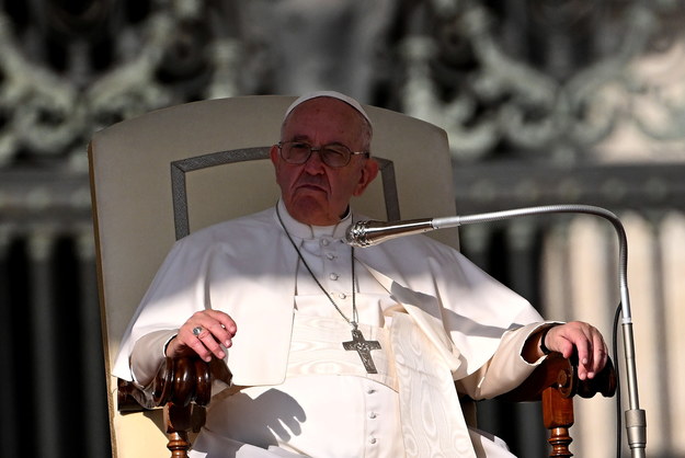 Papież Franciszek w trakcie audiencji generalnej w Watykanie /ETTORE FERRARI /PAP/EPA