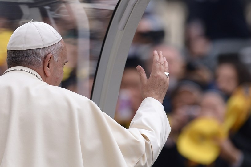 Papież Franciszek z apelem do ekonomistów /AFP