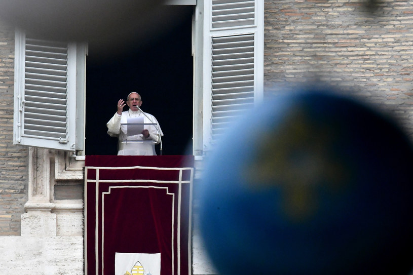 Papież Franciszek zaapelował o pokój w Syrii /VINCENZO PINTO /AFP