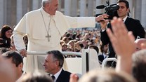 Papież Franciszek został gwiazdą rocka!