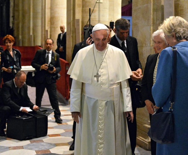 Papież Franciszek /ALESSANDRO DI MARCO  /PAP/EPA