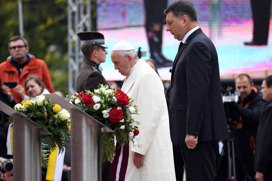 Papież Franciszek /ALESSANDRO DI MEO    /PAP/EPA